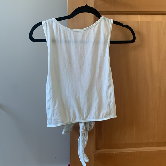 Lululemon Turn to Tie Tank Top in pale green - Picture 2 of 4